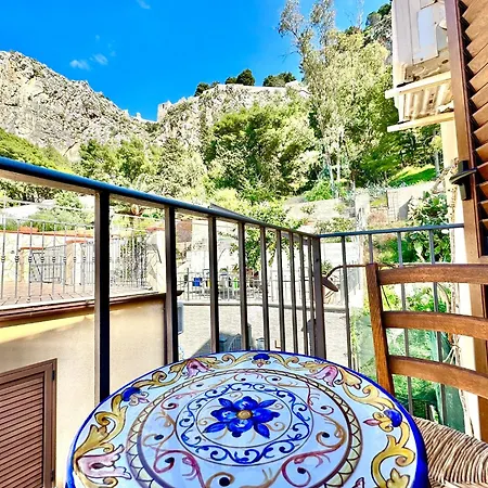 Casa Le Maioliche By Housilia Cefalu